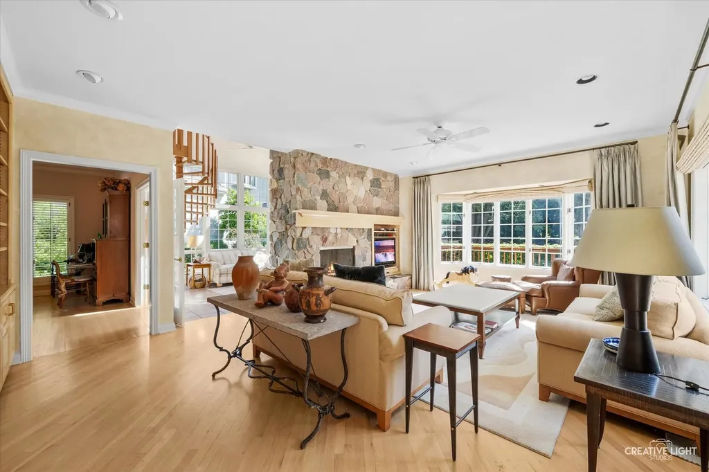 1495 Woodcrest Court Aurora IL 60502