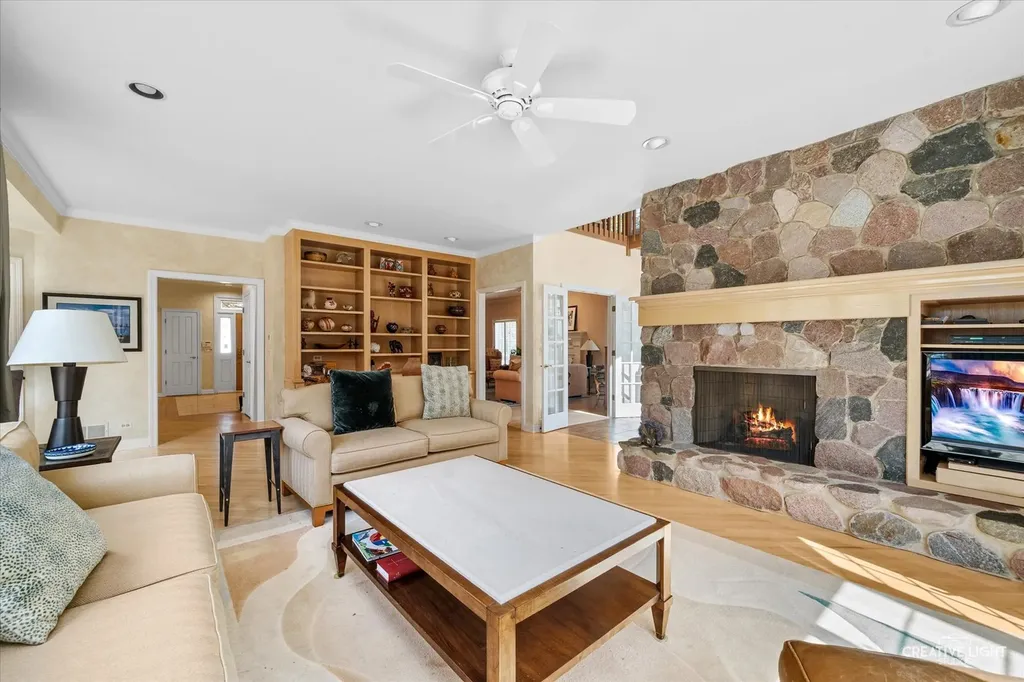 1495 Woodcrest Court Aurora IL 60502