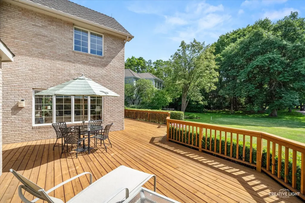 1495 Woodcrest Court Aurora IL 60502