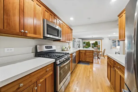 635 South Catherine Avenue La Grange IL 60525