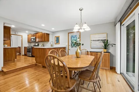 635 South Catherine Avenue La Grange IL 60525