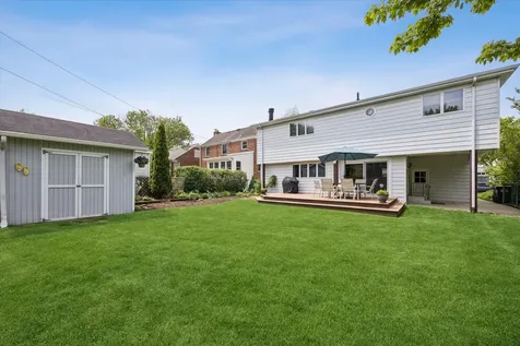635 South Catherine Avenue La Grange IL 60525