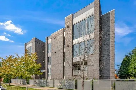 2366 North Seeley Avenue Chicago IL 60647