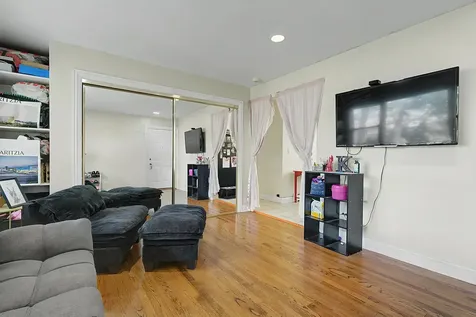 2111 North 75th Avenue Elmwood Park IL 60707