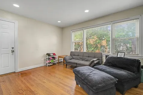 2111 North 75th Avenue Elmwood Park IL 60707