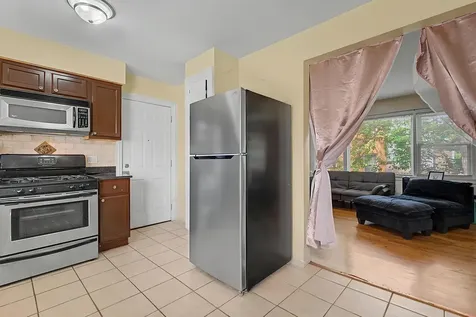 2111 North 75th Avenue Elmwood Park IL 60707