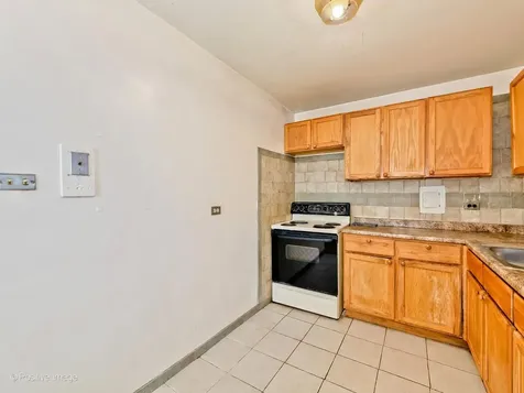 6300 North Sheridan Road Chicago IL 60660