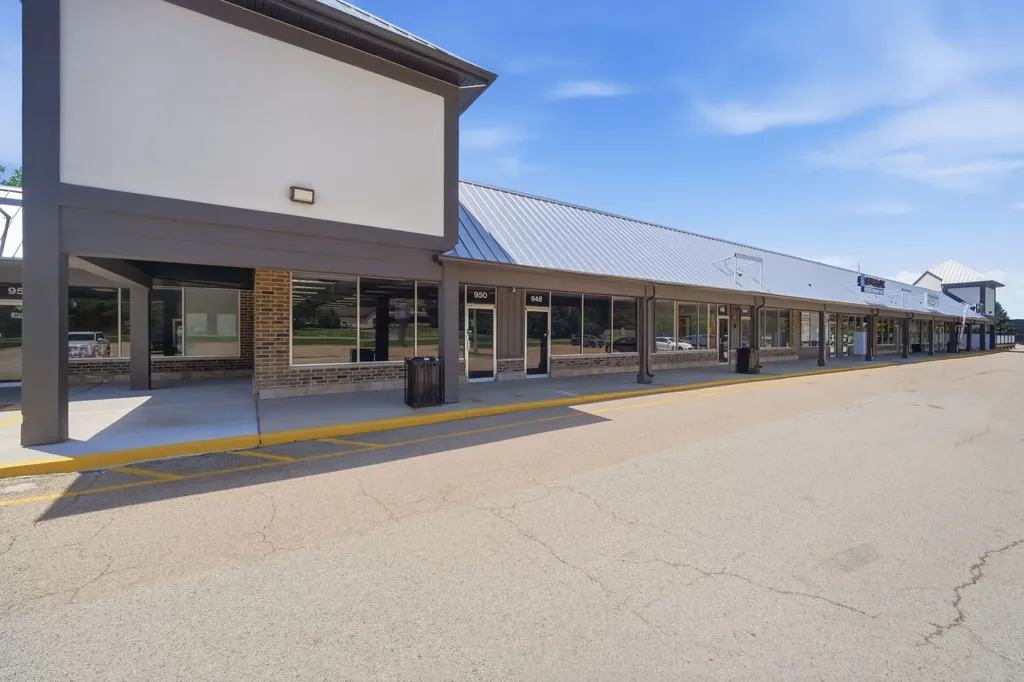 944 East Roosevelt Road West Chicago IL 60185