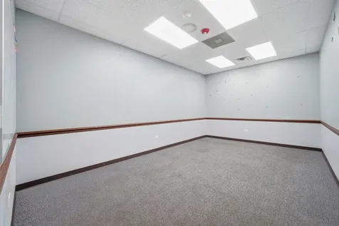 944 East Roosevelt Road West Chicago IL 60185