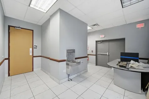 944 East Roosevelt Road West Chicago IL 60185