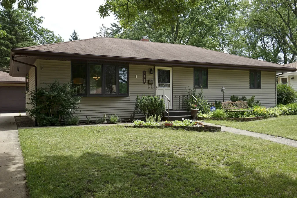 2404 Winnetka Drive Rockford IL 61108