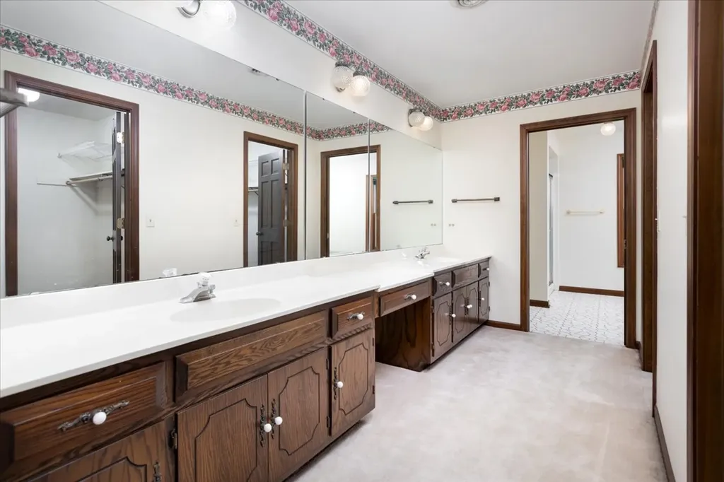1159 Hobson Mill Drive Naperville IL 60540