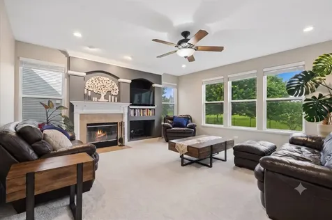 327 Shelbourne Road Volo IL 60073