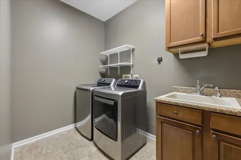 327 Shelbourne Road Volo IL 60073
