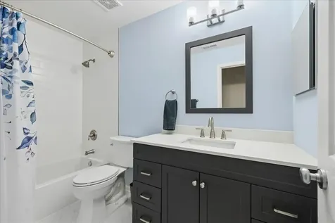 327 Shelbourne Road Volo IL 60073