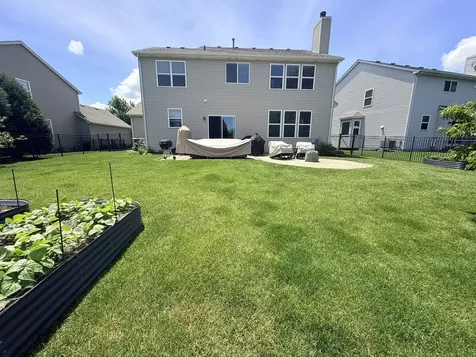 327 Shelbourne Road Volo IL 60073