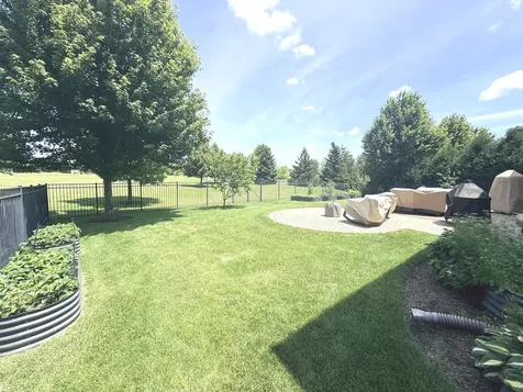 327 Shelbourne Road Volo IL 60073