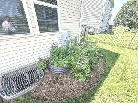 327 Shelbourne Road Volo IL 60073