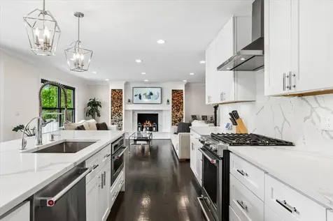 1714 Auburn Avenue Naperville IL 60565