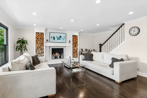 1714 Auburn Avenue Naperville IL 60565