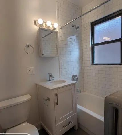 2645 North Spaulding Avenue Chicago IL 60647