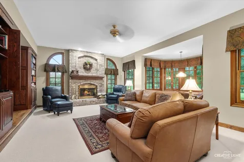 2 Buckingham Drive Sugar Grove IL 60554