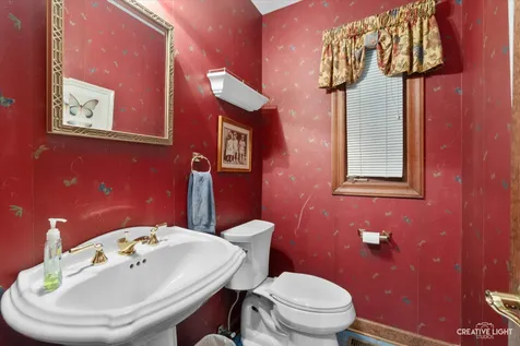 2 Buckingham Drive Sugar Grove IL 60554