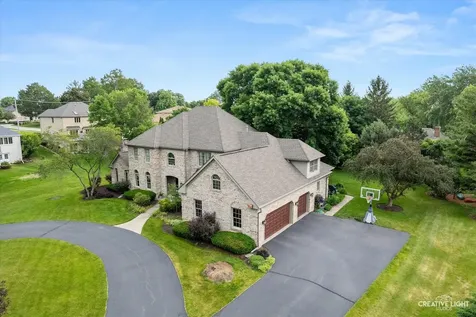 2 Buckingham Drive Sugar Grove IL 60554