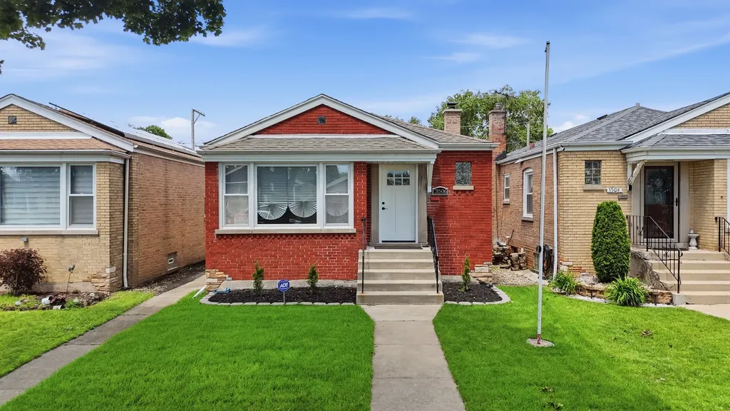 3506 West 77th Street Chicago IL 60652