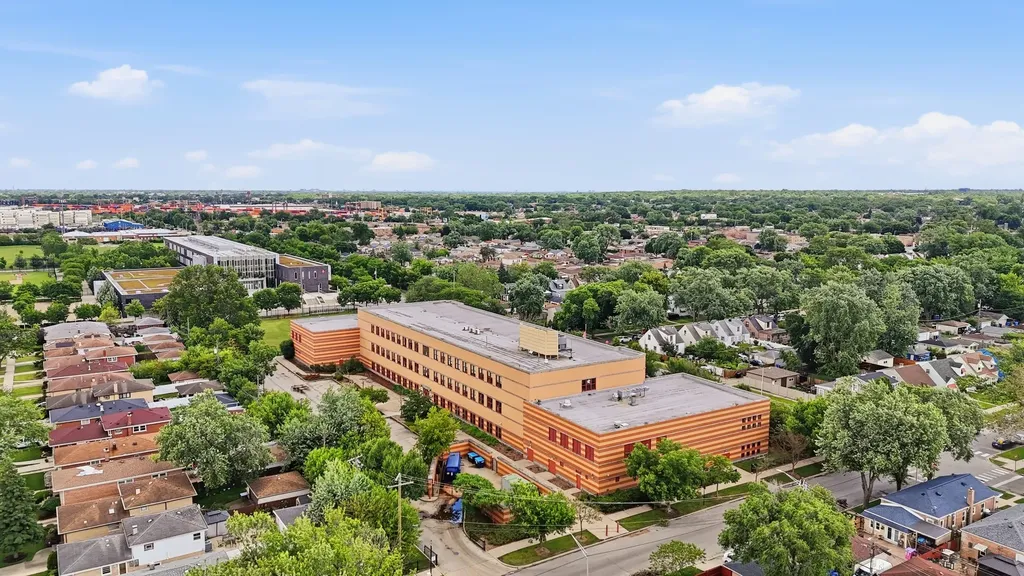 3506 West 77th Street Chicago IL 60652