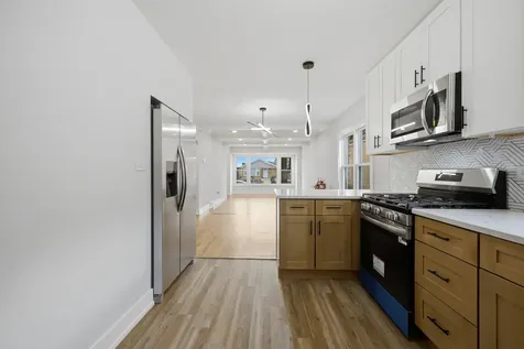 3506 West 77th Street Chicago IL 60652