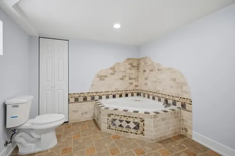 3506 West 77th Street Chicago IL 60652