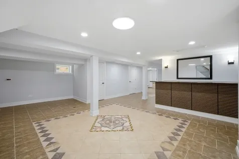 3506 West 77th Street Chicago IL 60652