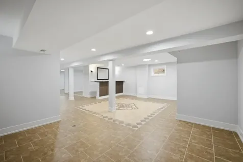 3506 West 77th Street Chicago IL 60652