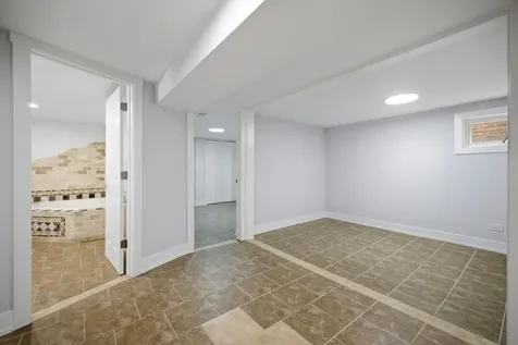 3506 West 77th Street Chicago IL 60652
