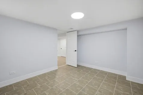 3506 West 77th Street Chicago IL 60652