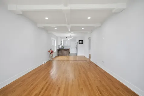 3506 West 77th Street Chicago IL 60652