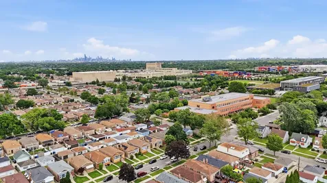 3506 West 77th Street Chicago IL 60652