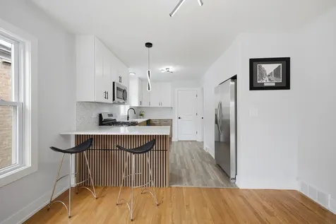 3506 West 77th Street Chicago IL 60652