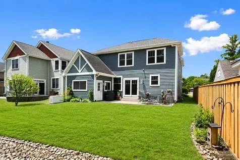 609 8TH Avenue La Grange IL 60525