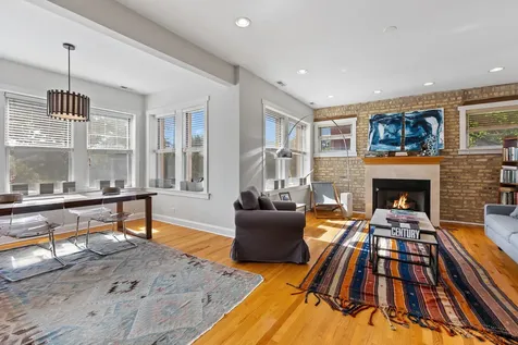 4450 North Beacon Street Chicago IL 60640