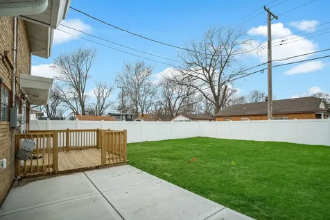 14940 Oak Street Dolton IL 60419