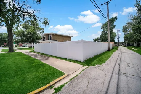 14940 Oak Street Dolton IL 60419