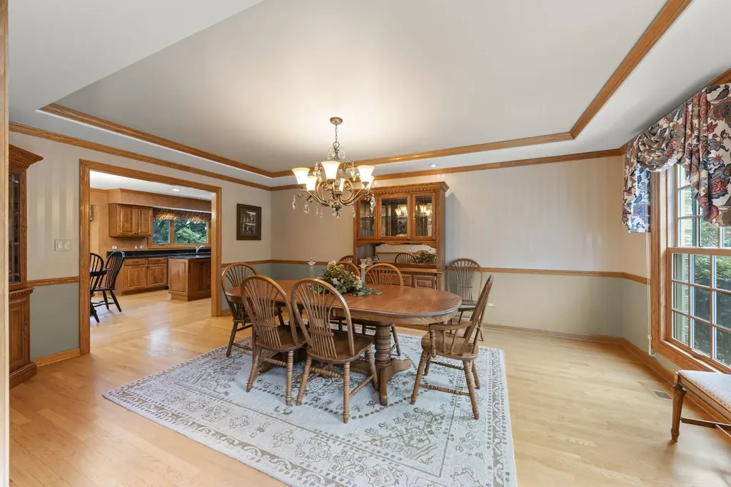 8S765 Singletree Lane Naperville IL 60565