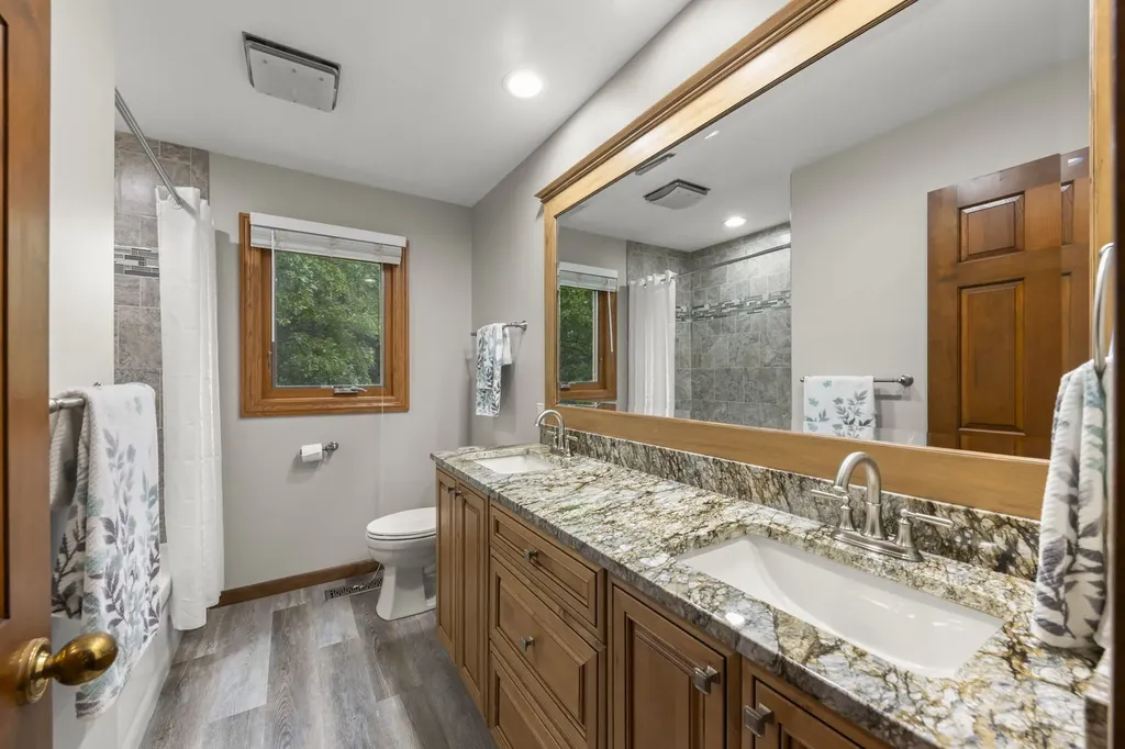 8S765 Singletree Lane Naperville IL 60565