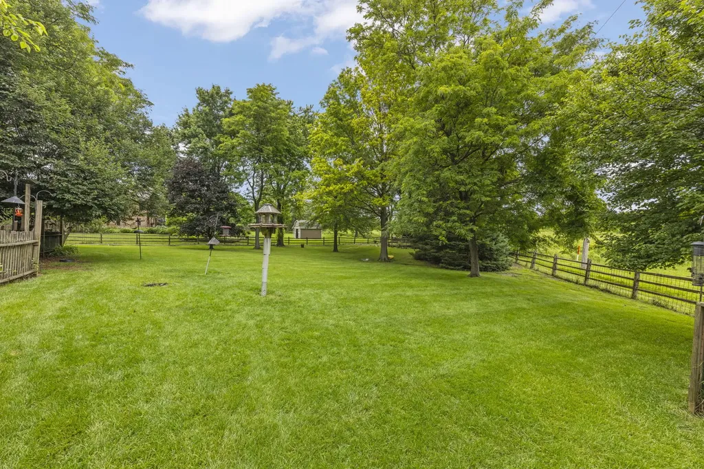 8S765 Singletree Lane Naperville IL 60565