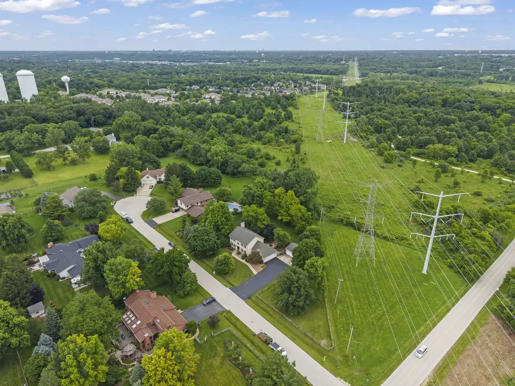 8S765 Singletree Lane Naperville IL 60565