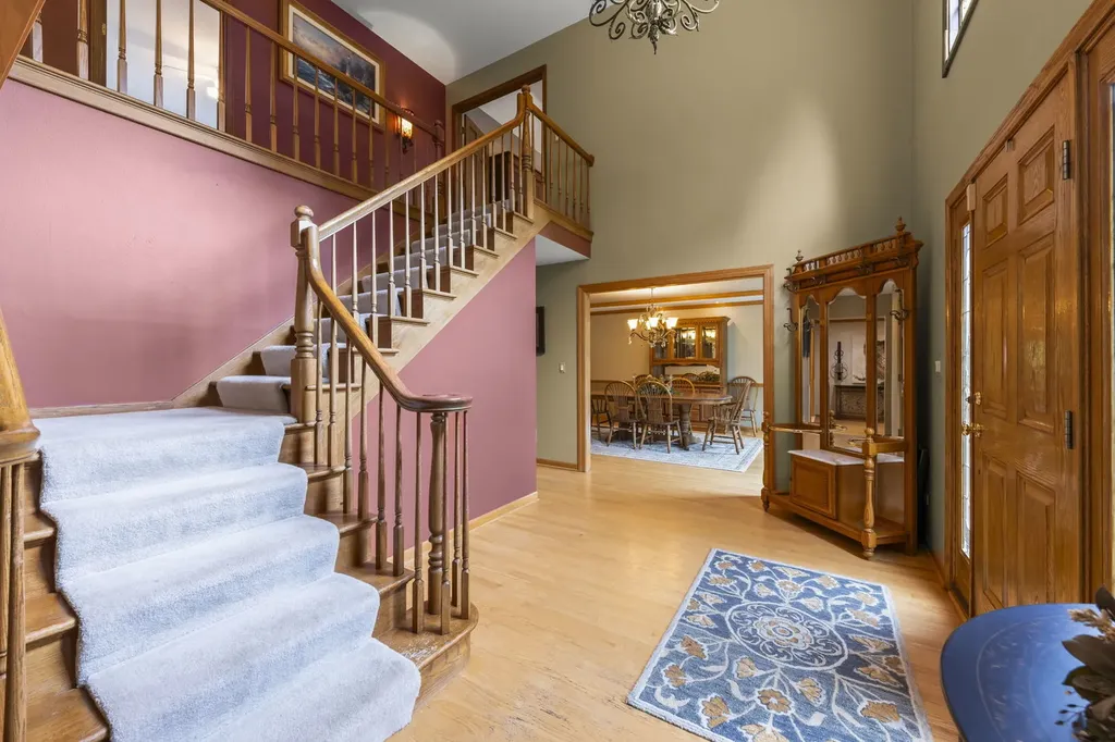 8S765 Singletree Lane Naperville IL 60565
