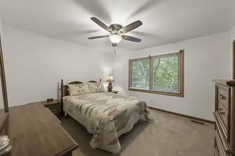 8S765 Singletree Lane Naperville IL 60565
