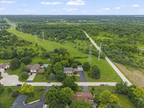 8S765 Singletree Lane Naperville IL 60565